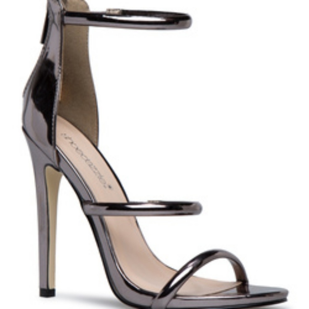 Metalic color high heels